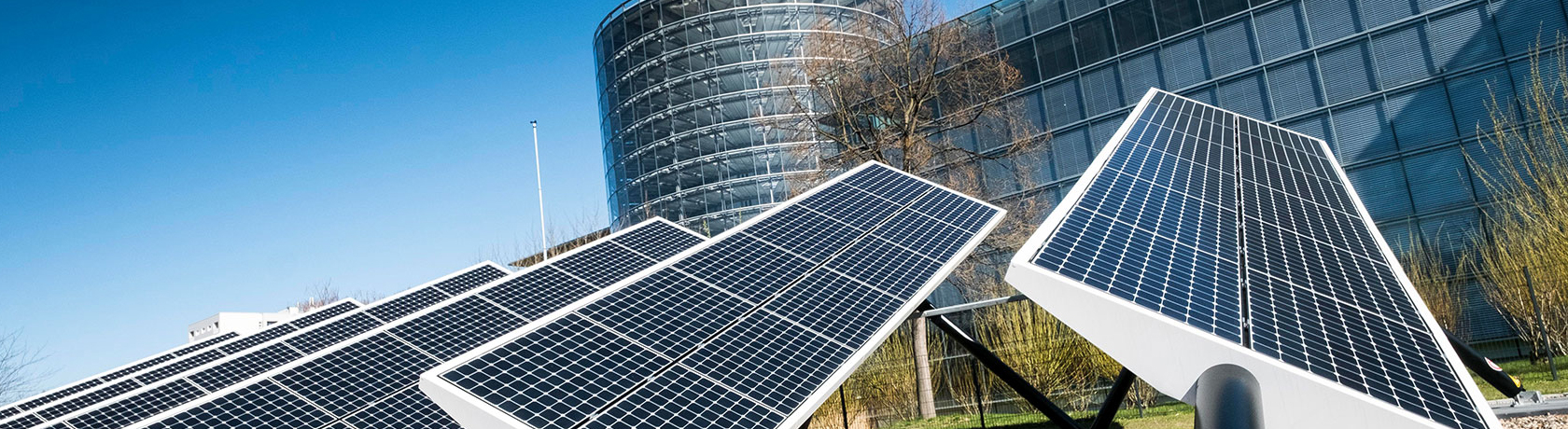 La fabbrica trasparente di Dresda: il futuro a emissioni zero 