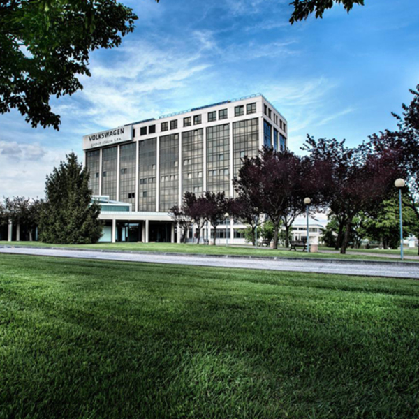 "Electric for all" il piano Volkswagen per l'e-mobility