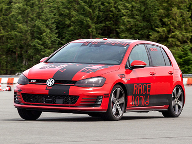 L'automobile pensante, ovvero come portare la guida autonoma su strada 