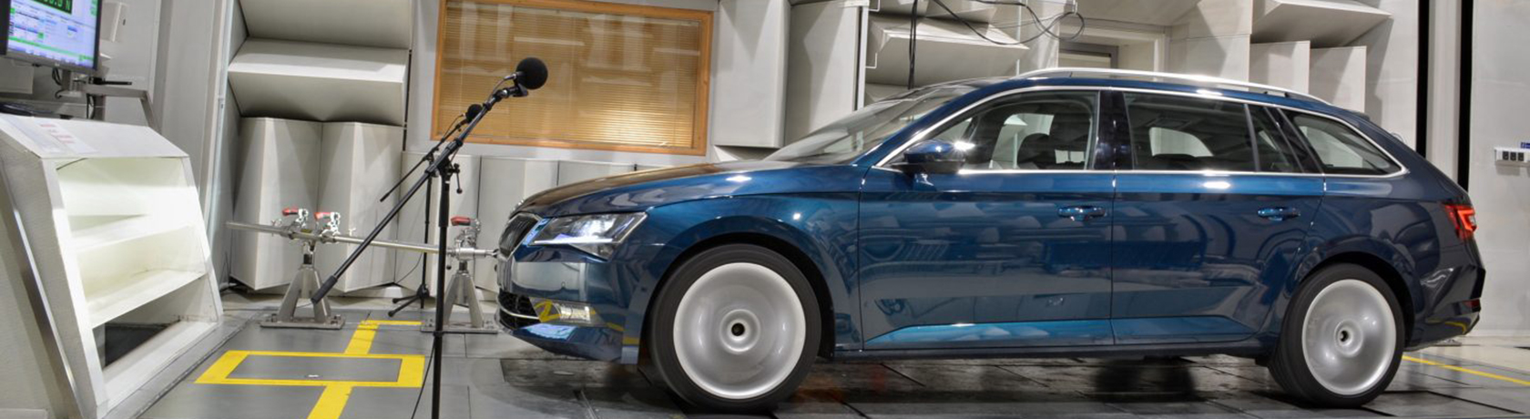 Silenziose e sicure: ecco come le auto elettriche proteggono i pedoni