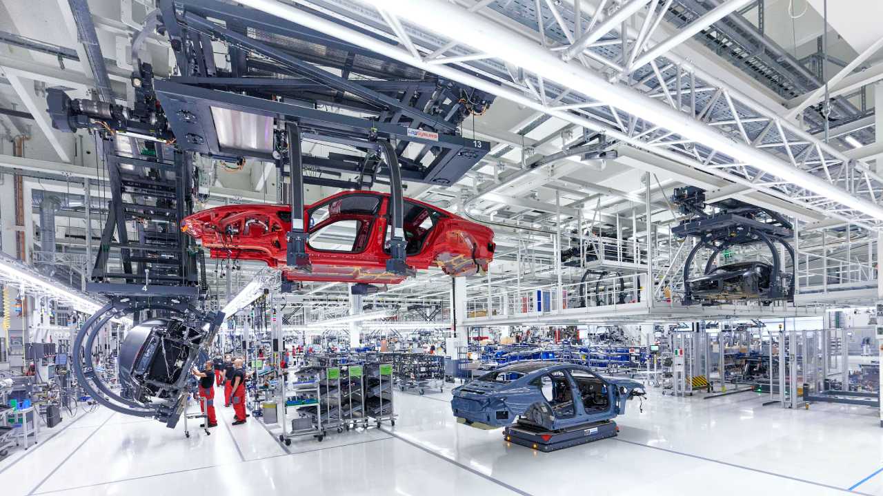 360factory: Audi pianifica la produzione per la mobilità elettrica